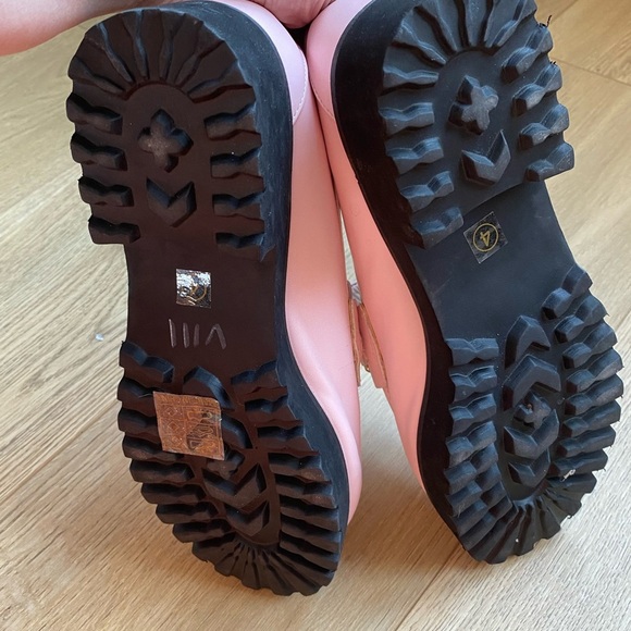 Raid Chunky Pink Loafers with Gold Accent Size 4 - Picture 9 of 11